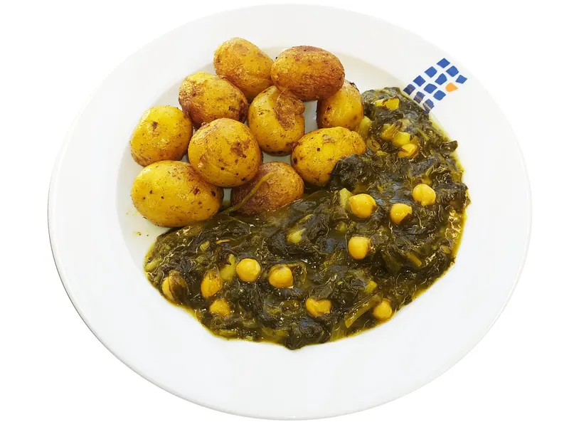 Kichererbsen-Spinat-Curry mit Ananas
