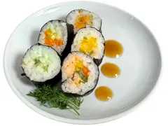5-er Sushi mit gepickeltem Gemüse